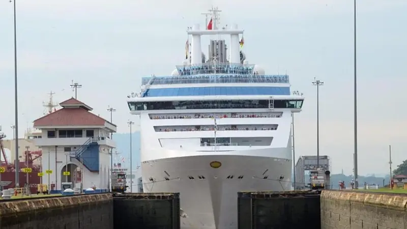 Tour por el Canal y la ciudad de Panamá